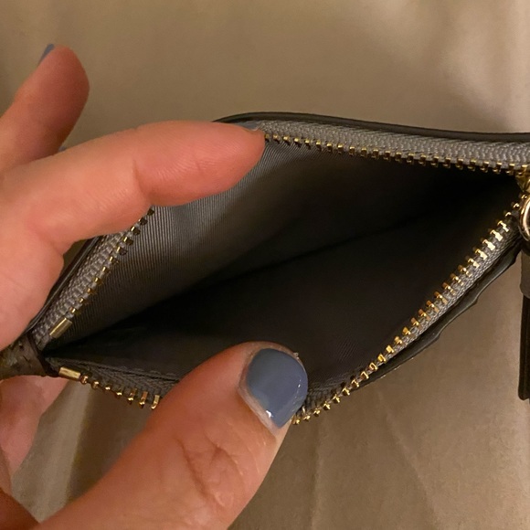 Tory Burch card holder/ wallet . Like new. - Picture 3 of 3